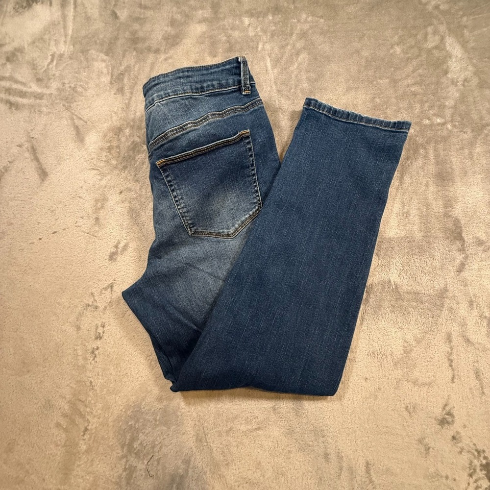 Chico's‎ Boyfriend Distressed Jeans Women's Size 2 Mid Rise Medium Wash